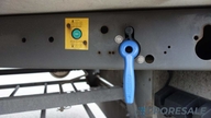 LAMBERET SEMIFRIGO LVFS3 - mrazírenský návěs MULTITEMP - dvojitá podlaha + diesel-elektrický agregát THERMO KING SLXe spectrum + dělící stěna
