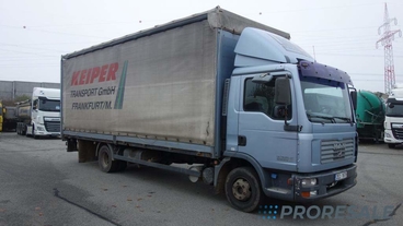 MAN TGL 12.210 EURO 3 valník s plachtou + zvedací čelo 1,5 t