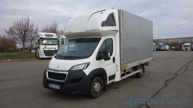 PEUGEOT BOXER HDi 2,0 120 kW 8 paletový valník s plachtou